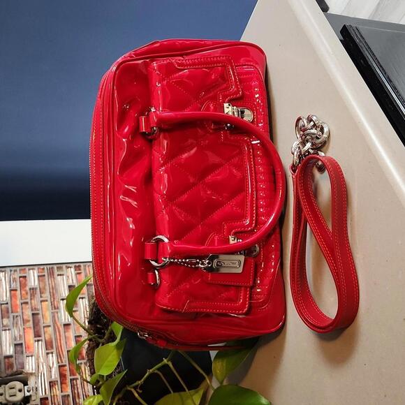 Coach Poppy Collection patent red leather purse & wristlet - Picture 8 of 8